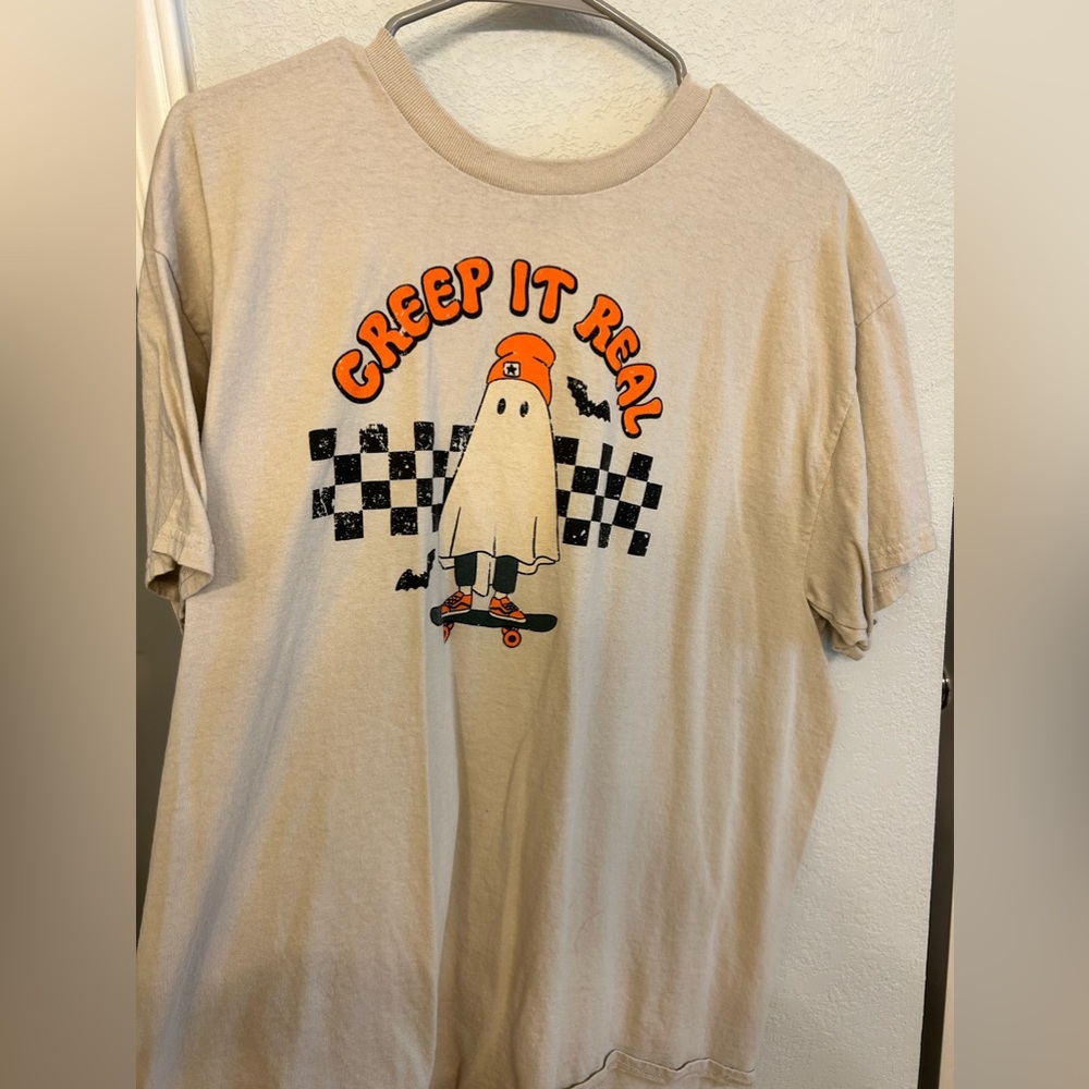 Halloween graphic tee
